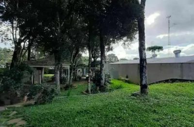 Ótimo e amplo terreno com casa  no bairrro são luiz.
