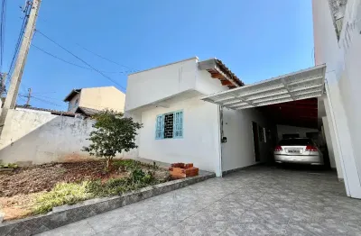 Casa com 2 quartos à venda na Rua Gilmar José Carneiro, Xaxim, Curitiba