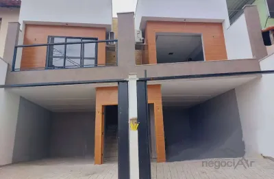 Casa com 3 quartos à venda no Martelos, Juiz de Fora 