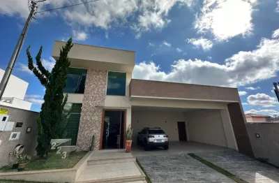 Casa em condomínio fechado com 4 quartos à venda na Rua Albertina Vieira Loures, Grama, Juiz de Fora