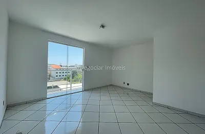 Apartamento com 2 quartos para alugar na Rua Doutor Ferdinando Cyrne, Aeroporto, Juiz de Fora