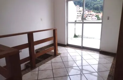 Cobertura com 3 quartos para alugar na Rua Antônio Marinho Saraiva, Cascatinha, Juiz de Fora
