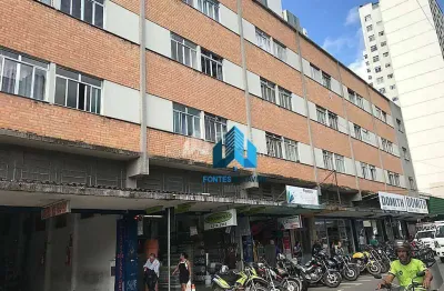 Apartamento com 2 Quartos à venda, 45 m² por R$ 210.000 - Centro - Juiz de Fora/MG