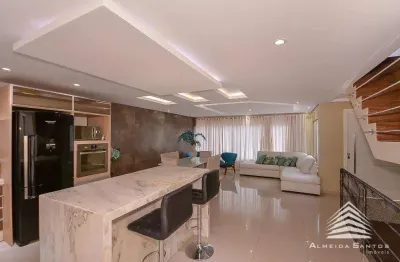 Sobrado com 4 dormitórios à venda, 281 m² por R$ 1.699.900,00 - Capão Raso - Curitiba/PR