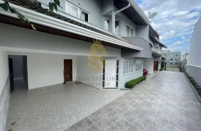 Sobrado para venda em curitiba, bacacheri, 5 dormitórios, 1 suíte, 4 banheiros, 2 vagas