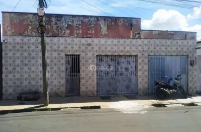 Casa residencial à venda, no bairro itarare, teresina/pi