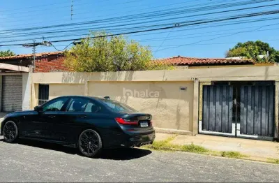 Casa com 3 quartos à venda na Rua Porto, São Pedro, Teresina