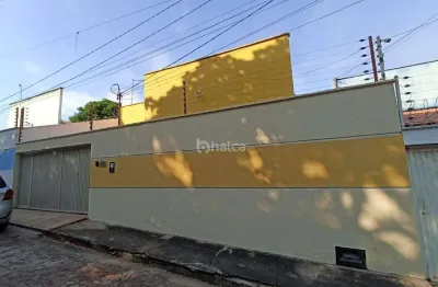 Casa com 3 quartos para alugar na Rua 60, Parque Piauí, Timon