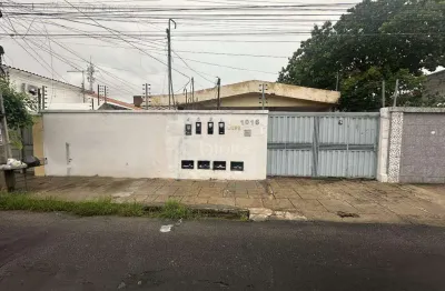 Casa com 2 quartos para alugar na Rua Barroso, Vermelha, Teresina