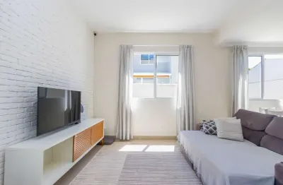 Casa em condomínio fechado com 3 quartos à venda na rua leonardo krasinski, 716, boa vista, curitiba por r$ 740.000