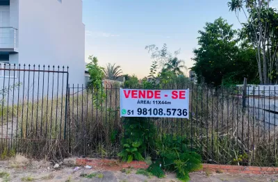 Terreno à venda na Rua Santa Cruz, 315, Niterói, Canoas