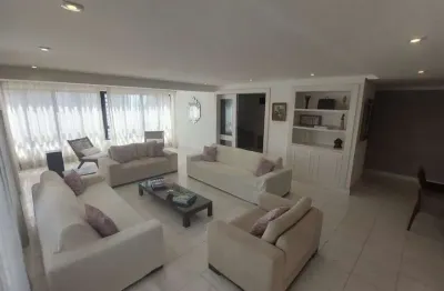 Apartamento alto padrão, totalmente mobiliado, com 221 m² - MIRAMAR