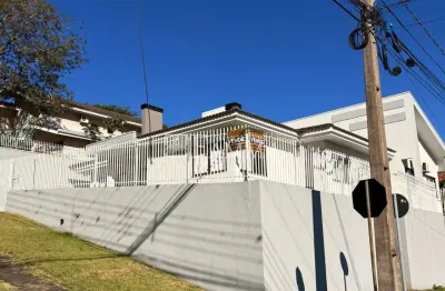 Casa de esquina semimobiliada à venda no bairro la salle em pato branco pr