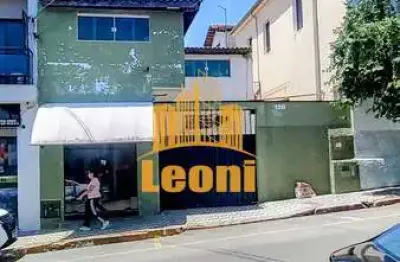 Apartamento com sala/cozinha e área gourmet conjugada no centro da cidade