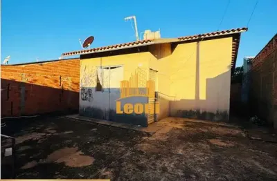 Casa 2 qts com preço especial para você sair do aluguel