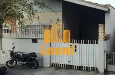 Casa 3 quartos com excelente localização no jardim santo  andré