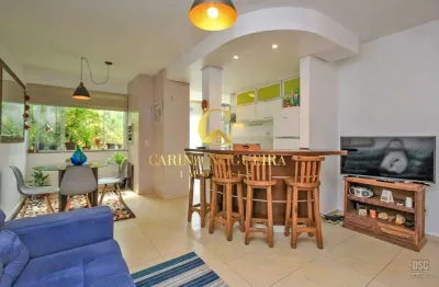 Apartamento 2 quartos sacada com churrasqueira e vaga de garagem.