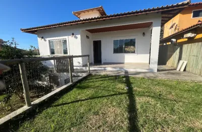 Aluguel/ casa 3 quartos no condomínio green ville 1/ armação dos búzios.