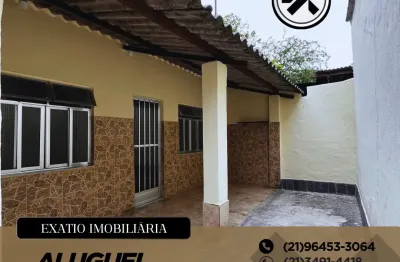 Casa com 2 quartos para alugar na Rua Descartes, Saracuruna, Duque de Caxias