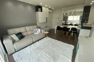 Apartamento com 2 dormitórios, sendo 1 suíte e 2 vagas com ótima localização