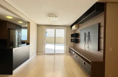 Apartamento com terraço, muito bem localizado próximo ao centro e com 3 dormitórios