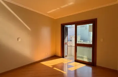 Apartamento com 109m², andar alto e muito ensolarado no madureira