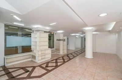 Loja de 240m² no centro histórico - excelente localização!