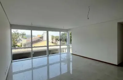 Apto 3 dormitórios com 1 suíte no bairro petrópolis em porto alegre.