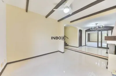 Ótima casa para venda em condomínio fechado, 3 dormitórios no cristal.
