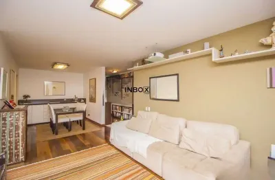 Amplo apartamento com suíte, sacada e 2 vagas - 136m² privativos