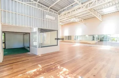 Amplo imóvel comercial com 513m² - ideal para escritório, clínica ou academia