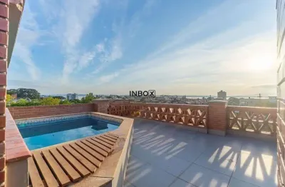 Casa em condomínio com vista para o guaíba e piscina privativa