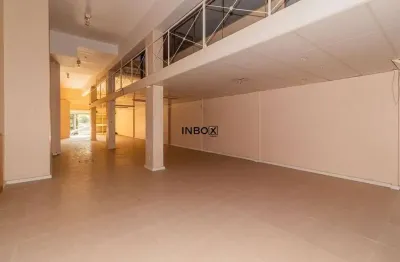 Excelente loja comercial com mezanino, 2 banheiros e 2 vagas