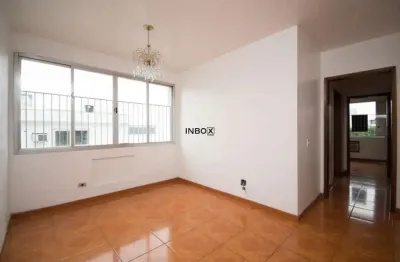Apartamento com 2 dormitórios, 75m² privativos e 1 vaga coberta