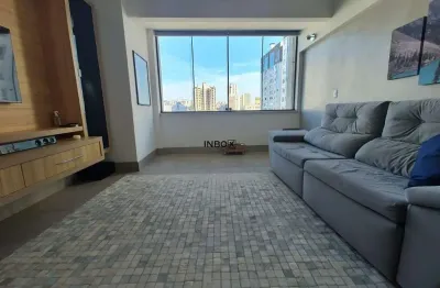 Apartamento no Moinhos de Vento, de 2 dormitórios, com 76m² privativos, porteira fechada (ficam móveis e eletrônicos) e 1 vaga em Porto Alegre.