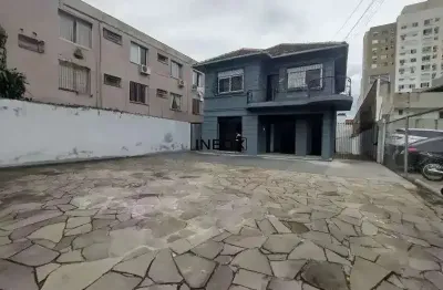 Casa comercial para alugar na Avenida Professor Oscar Pereira, 1471, Azenha, Porto Alegre