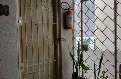 Apartamento de dois dormitórios bairro santa cecília porto alegre.