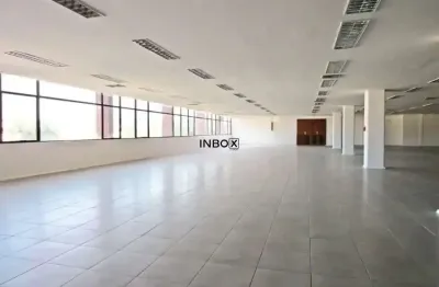 Conjunto comercial para alugar com 958m. privativos