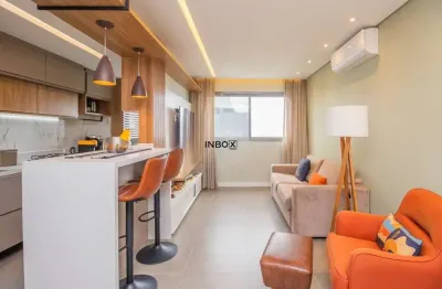 Apartamento de 57 m² privativos, totalmente mobiliado, 1 suíte e 1 vaga