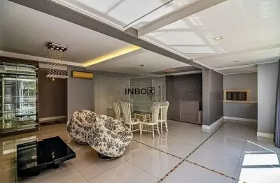 Apartamento mobiliado com 157m² de área privativa, 3 dormitórios, 3 suítes, 3 vagas