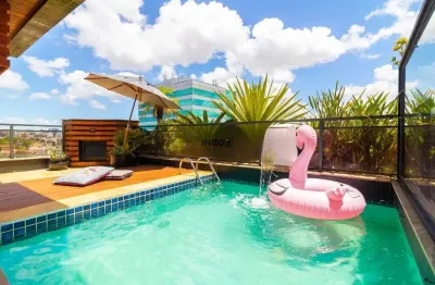 Cobertura com 209 m² de área privativa, totalmente mobiliada, 3 dormitórios, 2 vagas