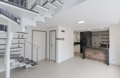Apartamento duplex, semimobiliado, 1 dormitório, suíte, 1 vaga