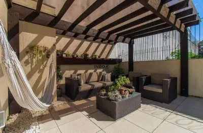 Apartamento garden de 96m² privativos, semimobiliado, 2 dormitórios, 1 suíte com closet, 1 vaga