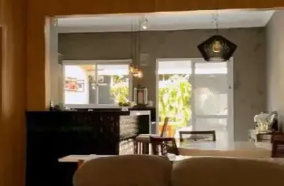 Lindo sobrado em condomínio fechado no jardim avelino!