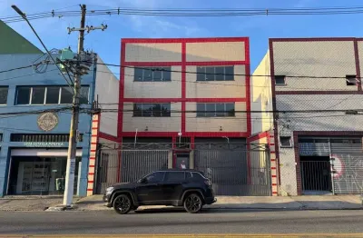 Prédio comercial com 02 salões e 08 salas (exclusividade)