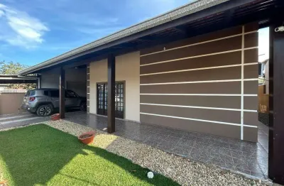 Casa com 3 quartos à venda na Rua Hertha Jahn Martin, 35, Adhemar Garcia, Joinville