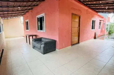 Casa linear completa e espaçosa na planície da serra – 4 quartos + grande quintal!