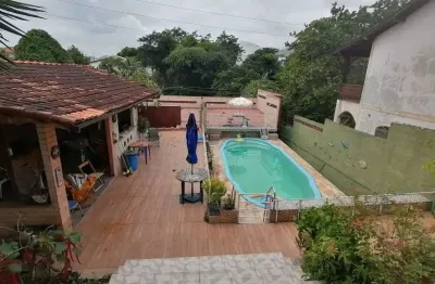 Imóvel com 468mts de área total, em excelente localização