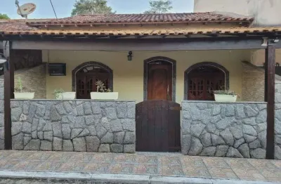 Casa linear em condomínio, 2 quartos, próximo estrada do moinho