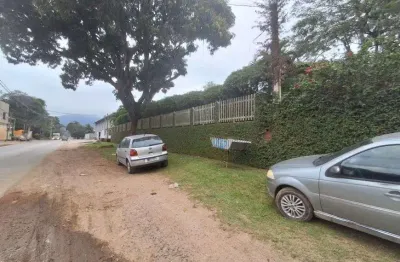 Sito na ilha de guaratiba, com 14000m², frente estrada , com rgi principal